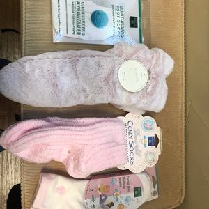 4 pairs of comfy socks